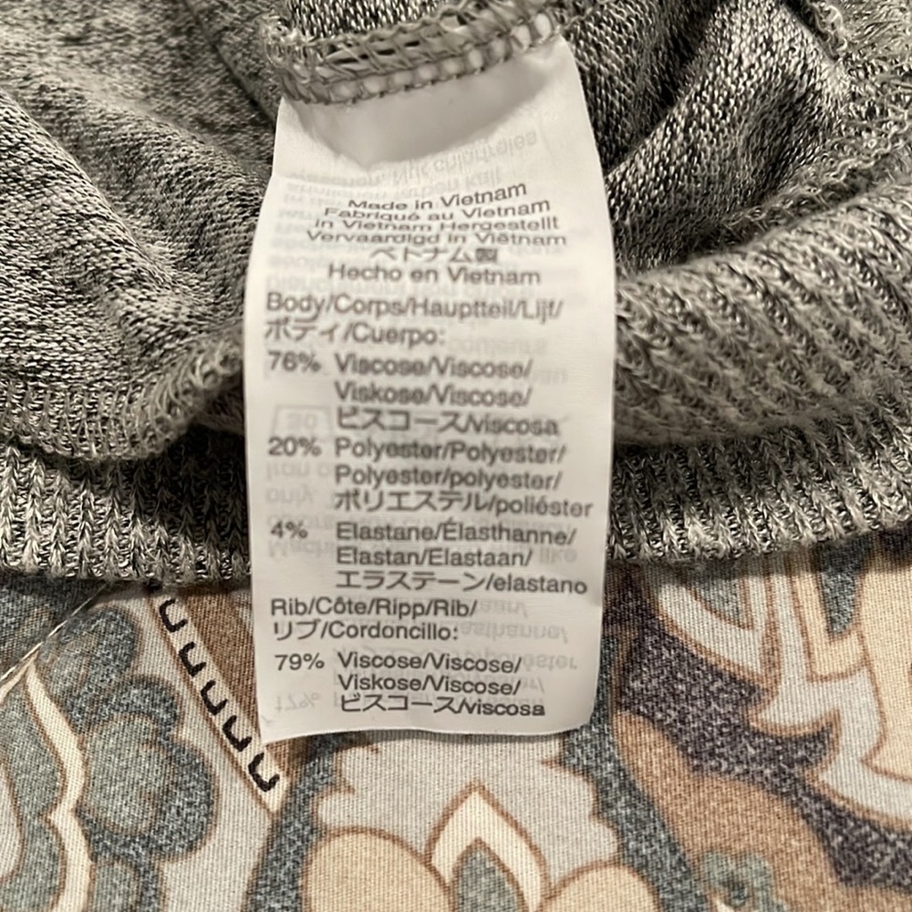 J. Crew women’s sweater - Picture 5 of 8